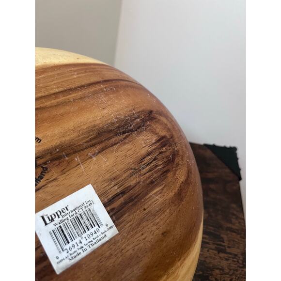 Lipper International 1094 Acacia Rustic Tulip Serving Bowl Size Medium - Picture 9 of 13